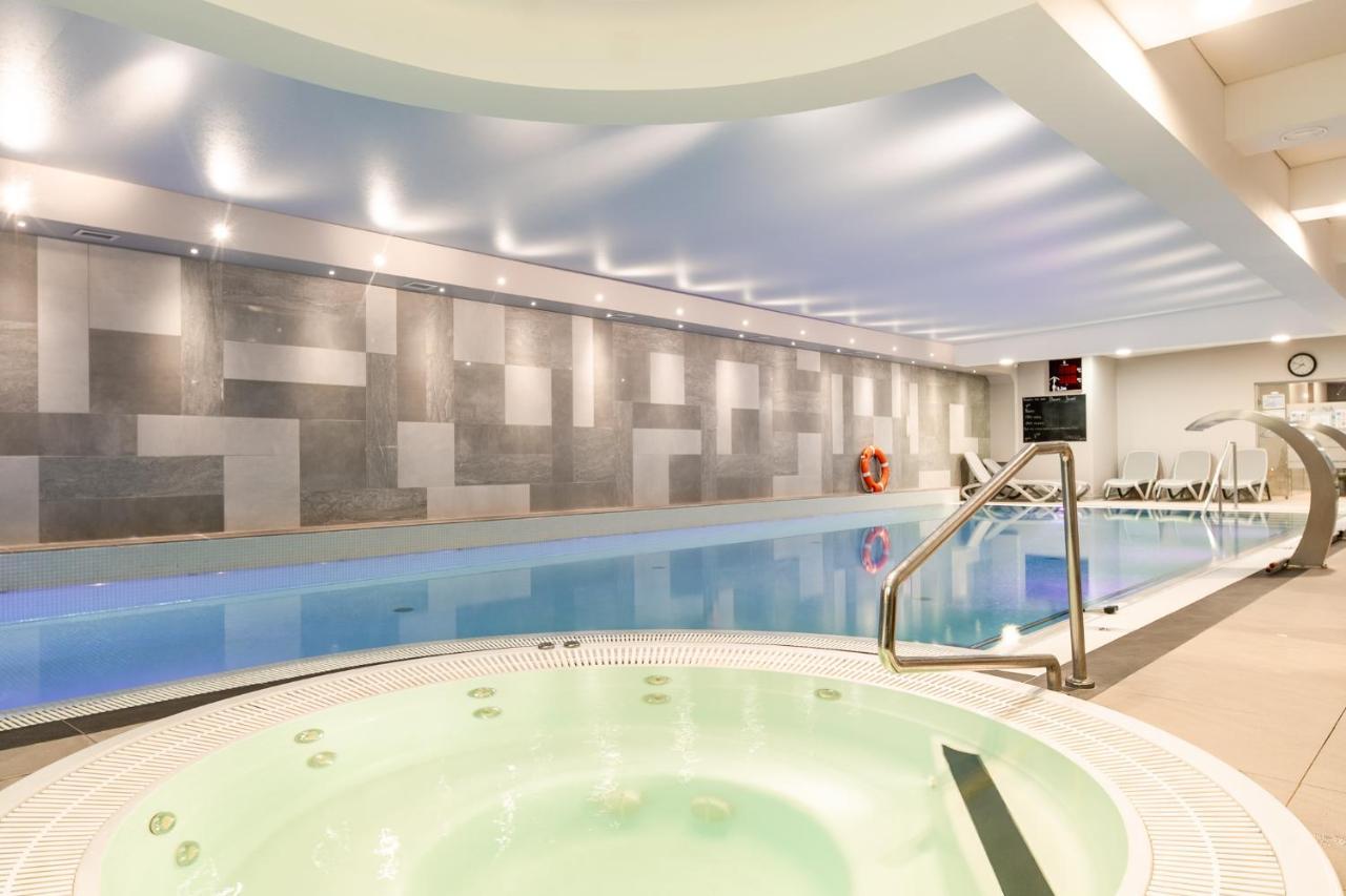 Hotel & Spa Trzy Wyspy Свиноуйсьце Экстерьер фото
