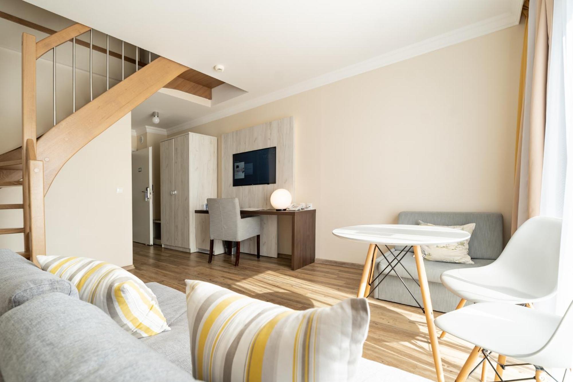 Hotel & Spa Trzy Wyspy Свиноуйсьце Экстерьер фото