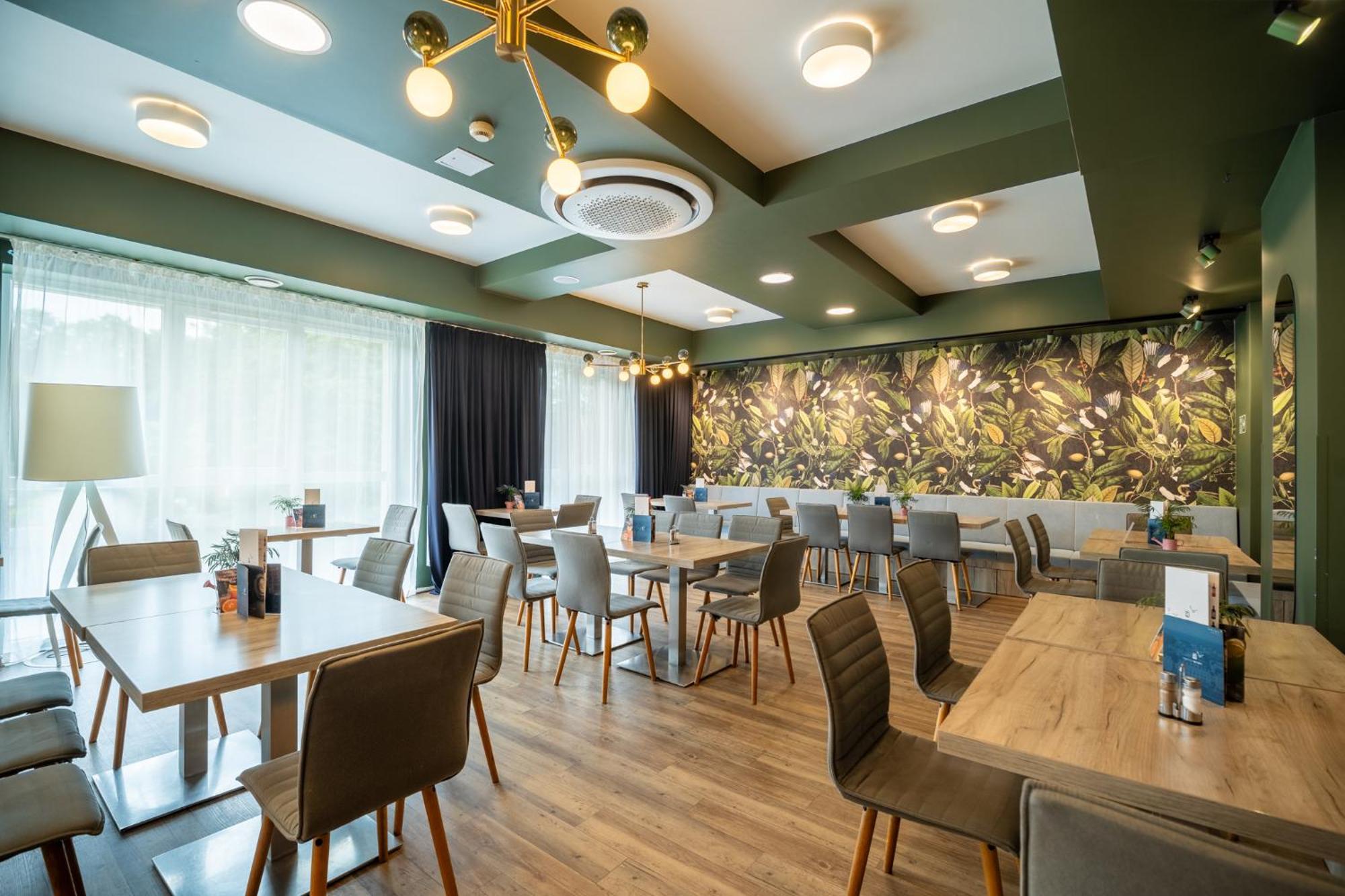 Hotel & Spa Trzy Wyspy Свиноуйсьце Экстерьер фото