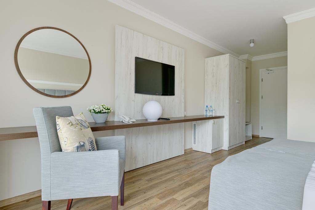 Hotel & Spa Trzy Wyspy Свиноуйсьце Экстерьер фото