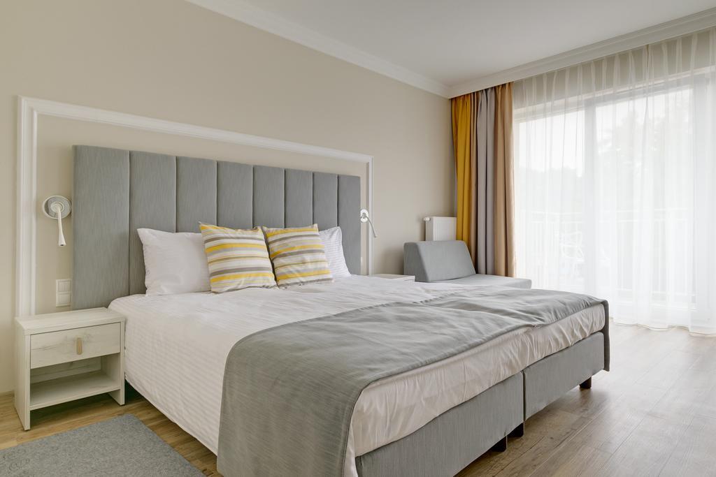 Hotel & Spa Trzy Wyspy Свиноуйсьце Экстерьер фото